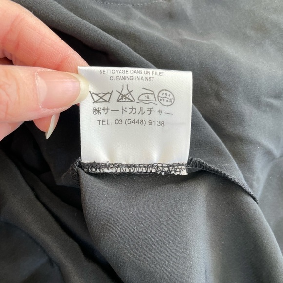 Givenchy black 100% silk ruffle blouse - Picture 5 of 5